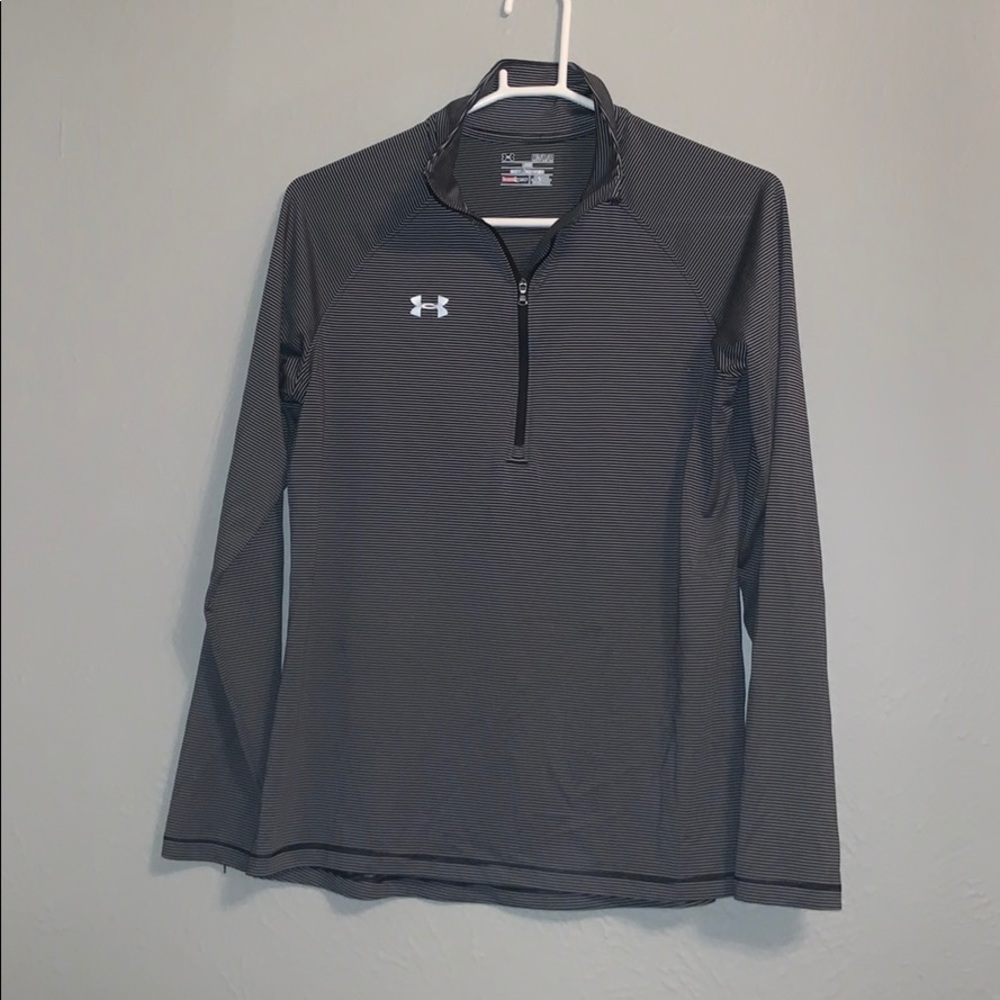 Women’s athletic pullover